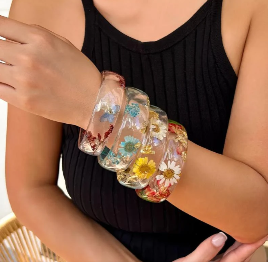 Boho Resin Bangle with Dried Flowers