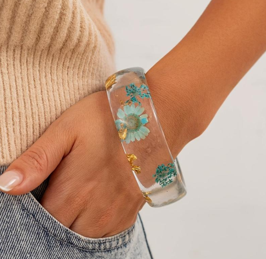 Boho Resin Bangle with Dried Flowers